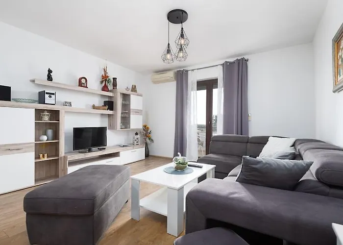 Apartman Sea & View For Five Persons