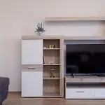 Sea & View For Five Persons Apartment *
