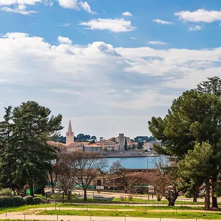 Sea & View For Five Persons Porec