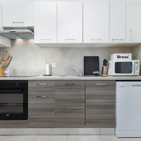 Sea & View For Five Persons Porec