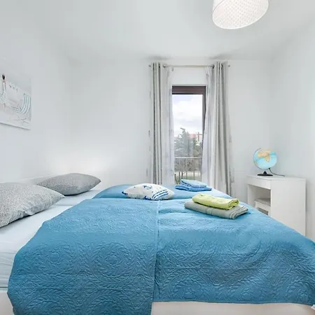 Apartment Sea & View For Five Persons *