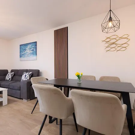 Sea & View For Five Persons דירה פורץ
