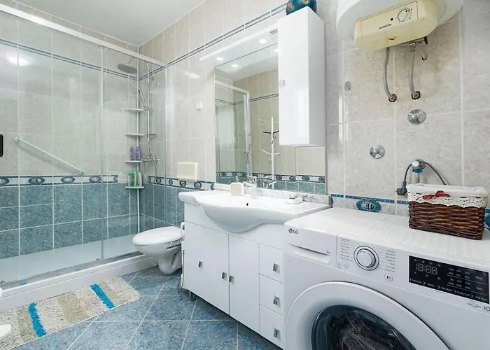 Sea & View For Five Persons *